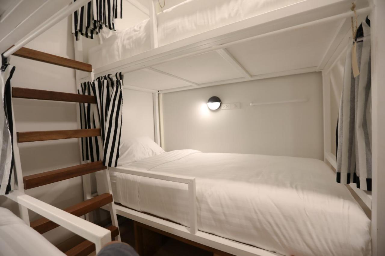Hostel Lullaby Non-Smoking (Adults Only) Chiang Mai Exterior foto